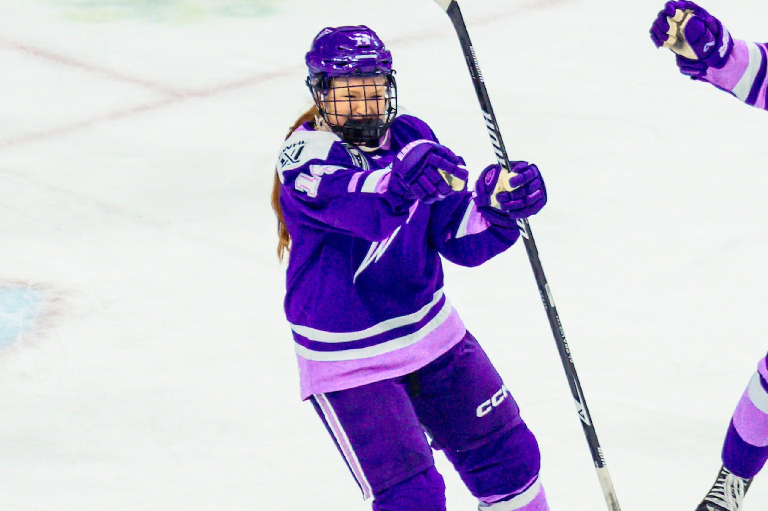 Minnesota Frost forward Dominique Petrie