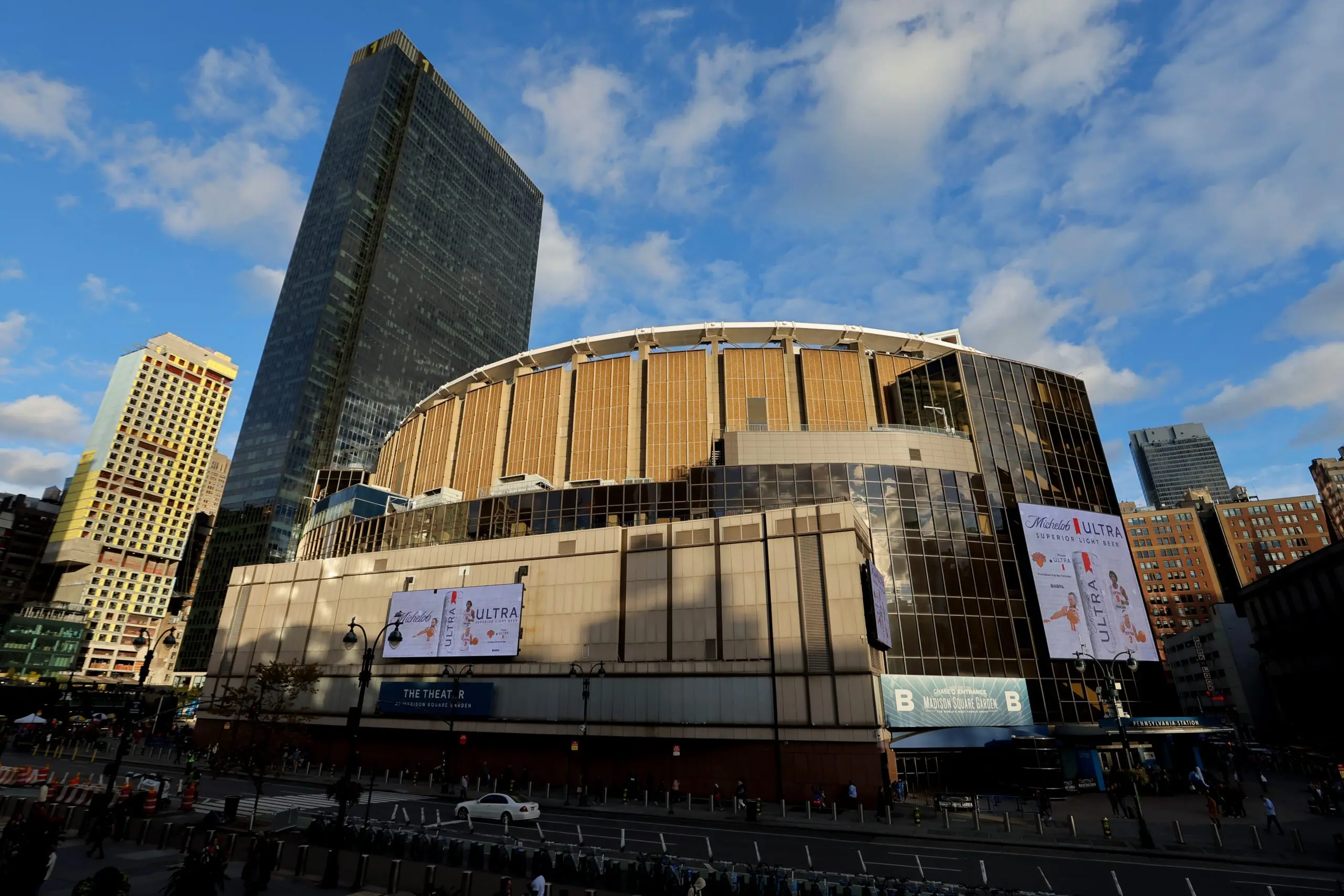 Sirens set to play game at Madison Square Garden