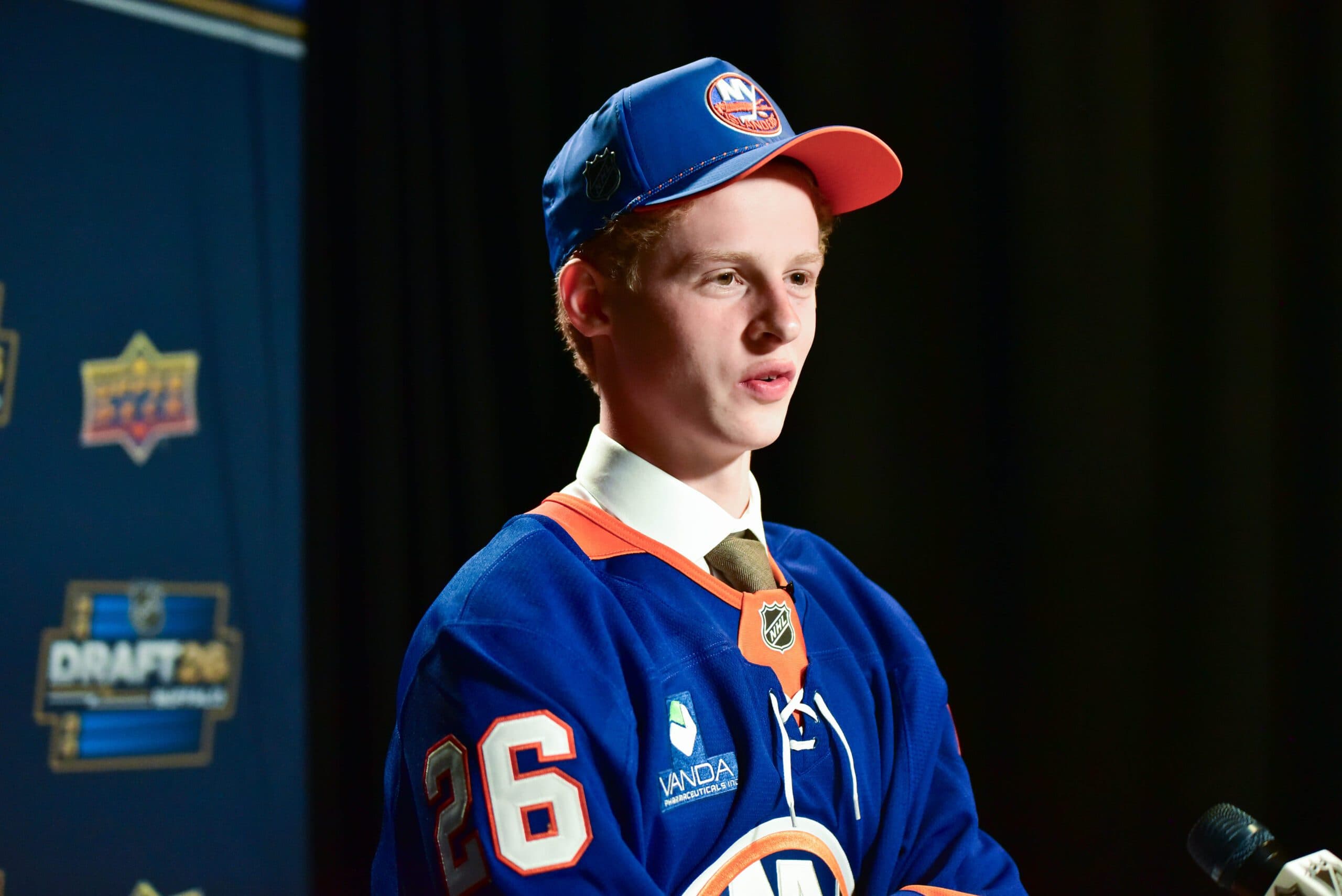 Islanders sign Malte Gustafsson to three-year, entry-level contract