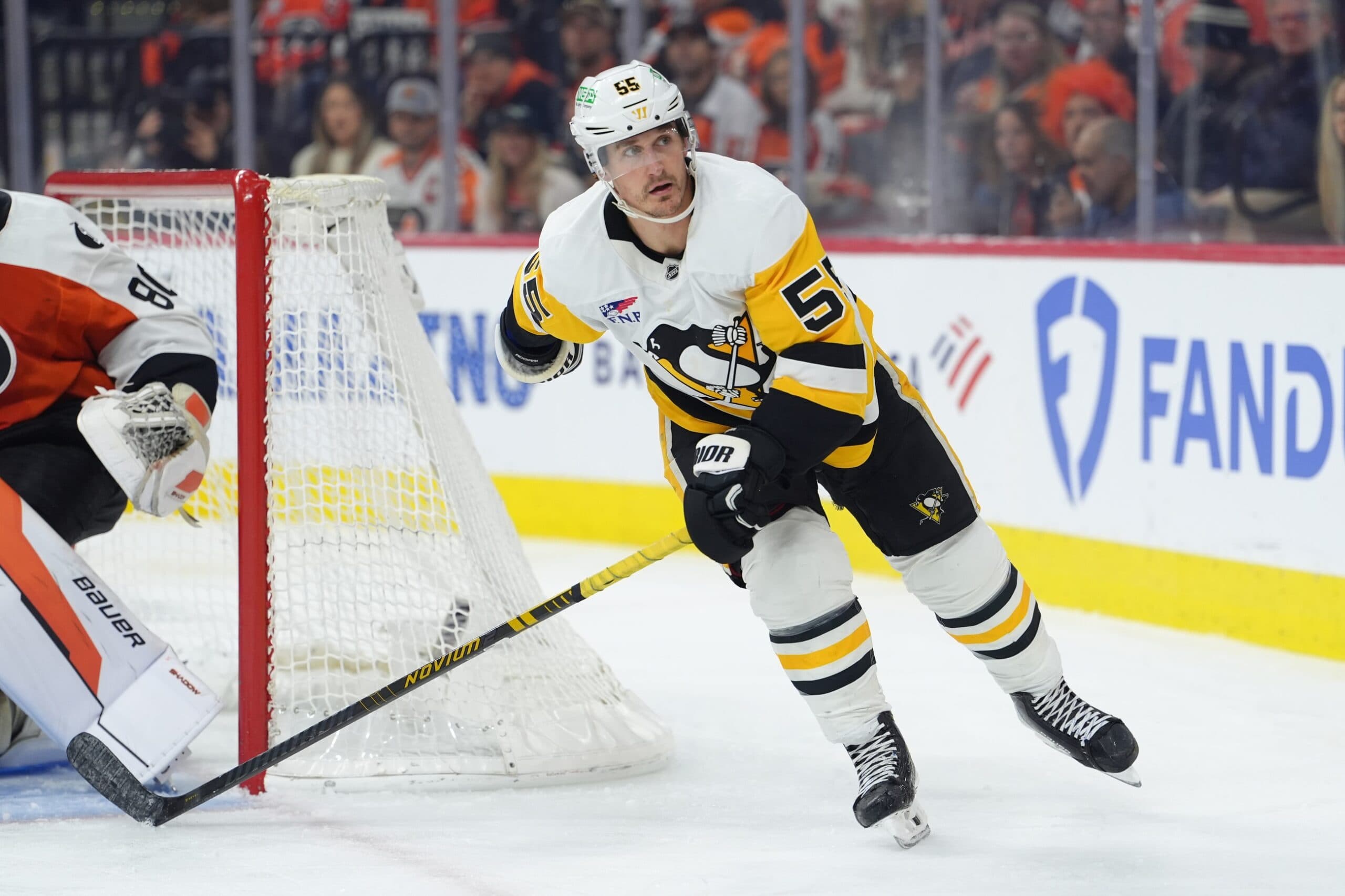 Flyers sign Acciari, Klimovich to contracts