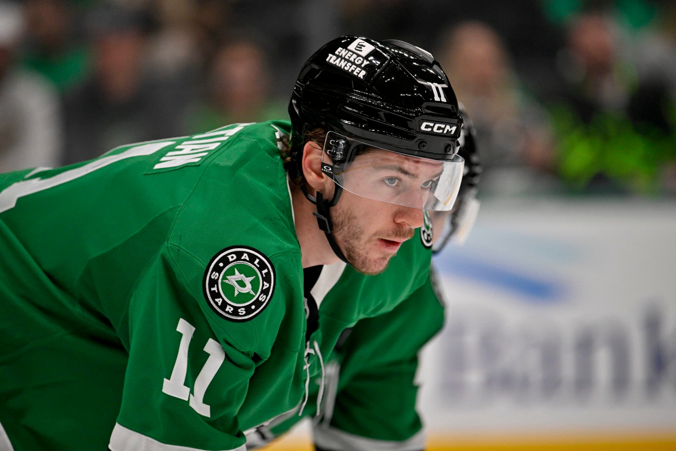 Panthers sign Nathan Bastian to one-year contract