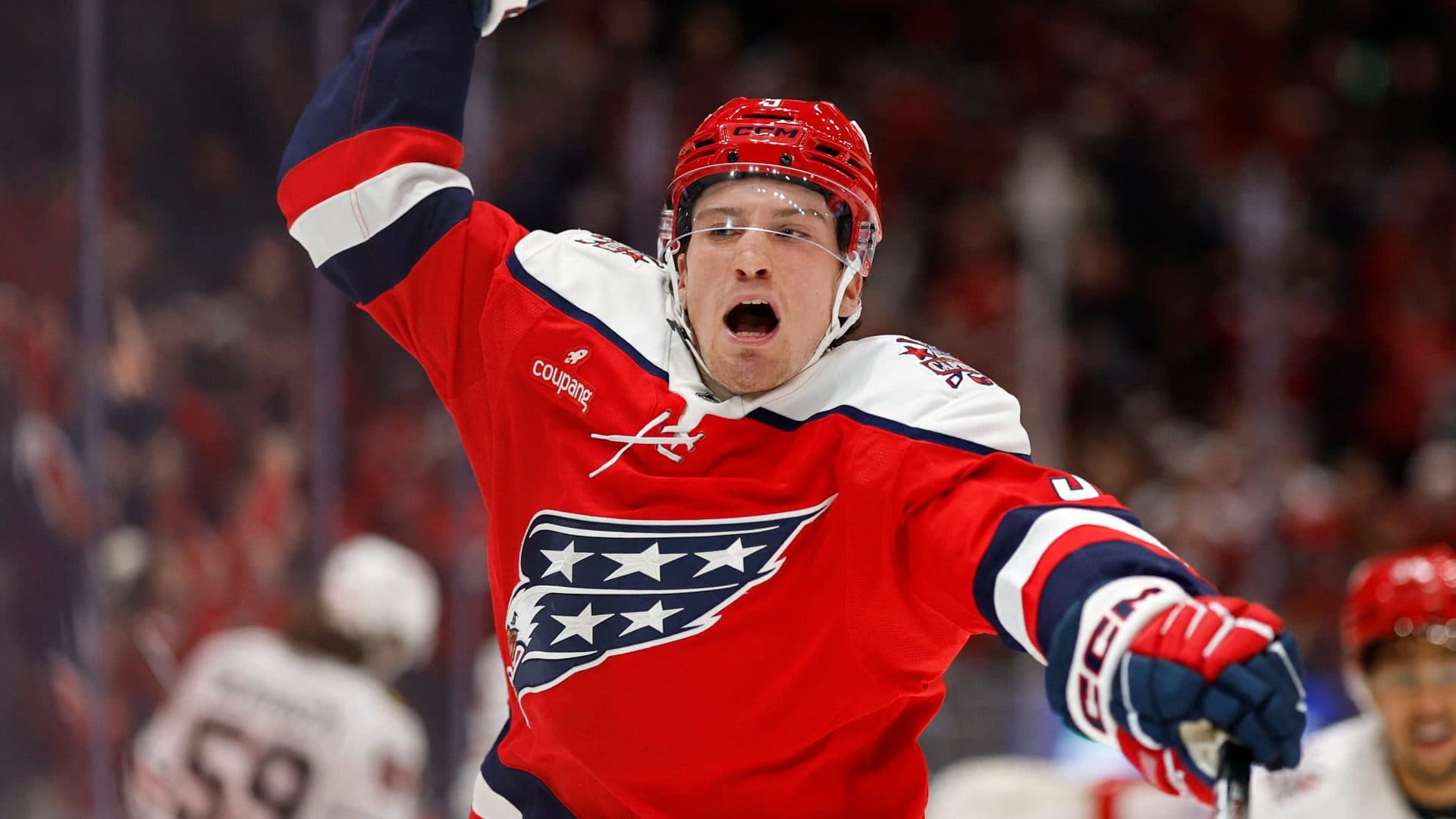 Capitals sign Ryan Leonard to eight-year extension