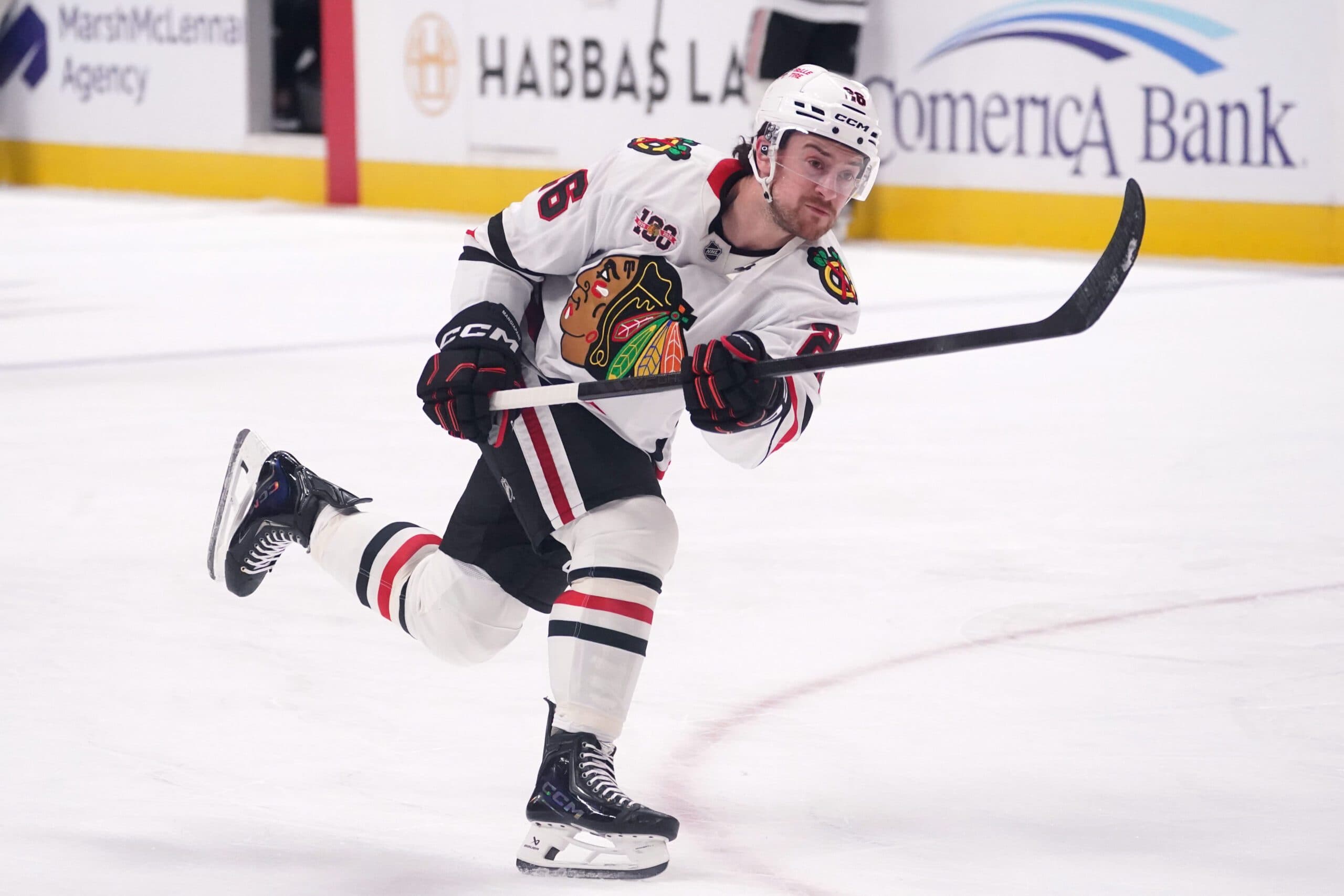Blackhawks’ Andrew Mangiapane out week-to-week with lower-body injury