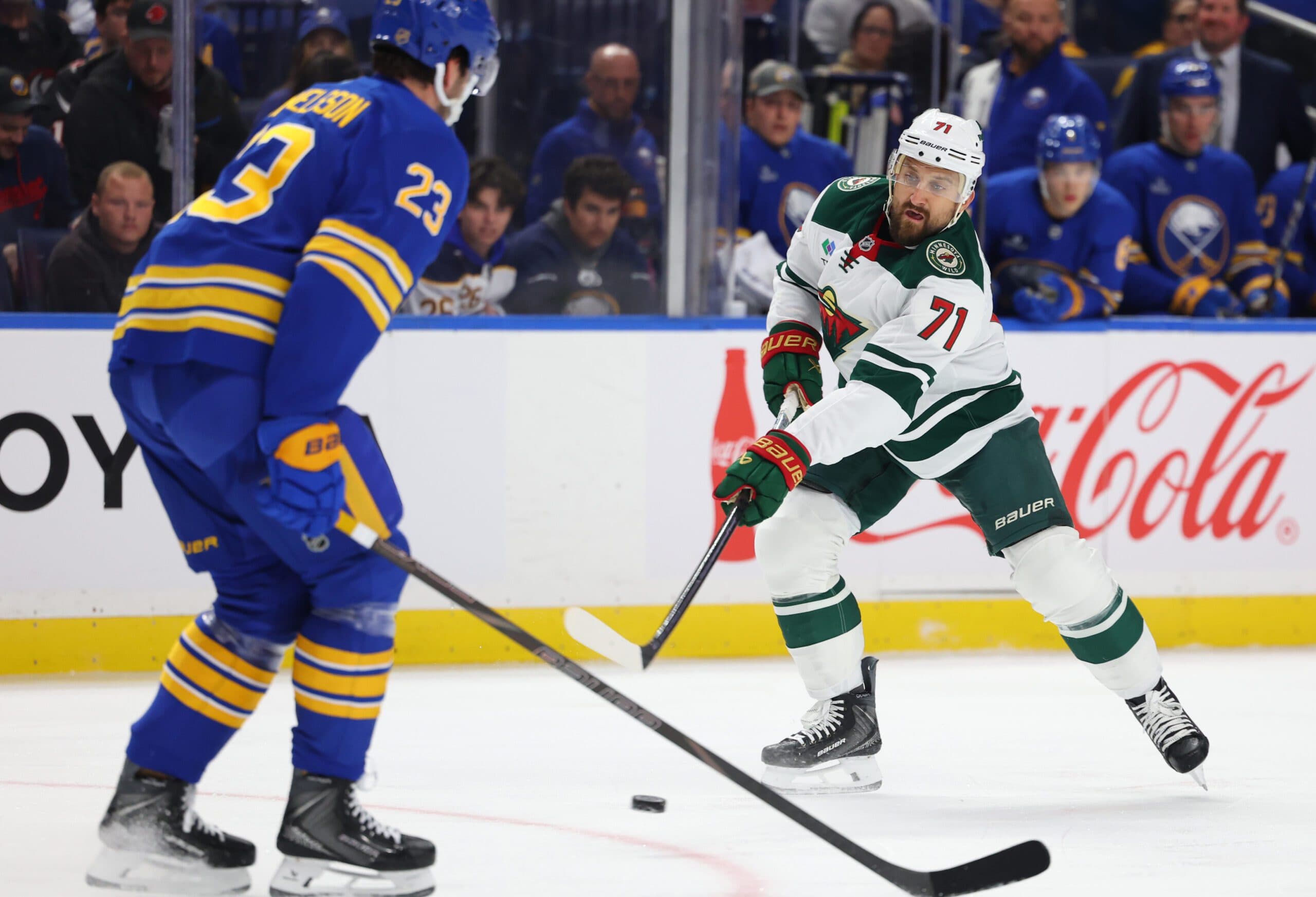 Wild’s Nick Foligno leaves game with upper-body injury